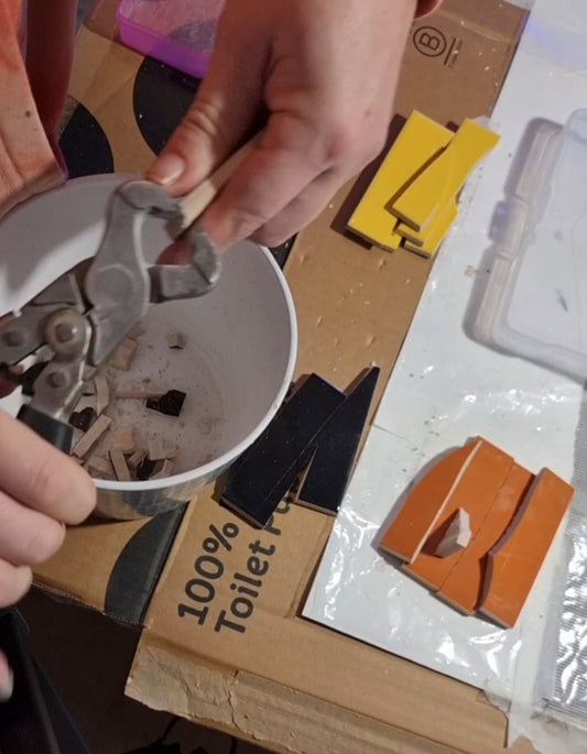 How I Cut Tiles for Mosaic: Low-Waste Methods Using Shards and Strips