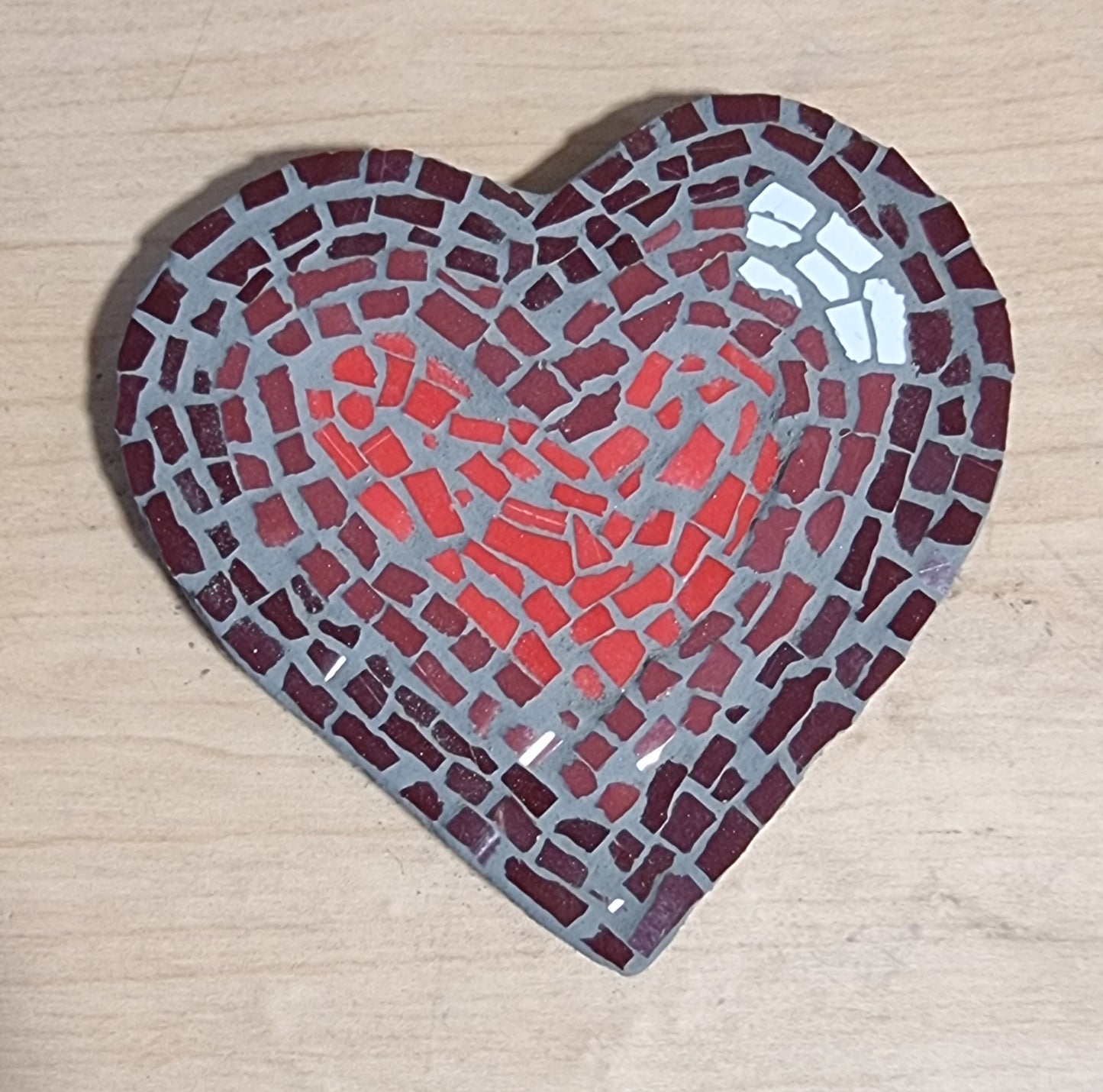 Heart shaped mosaic coaster for sale with 3 tones on red 